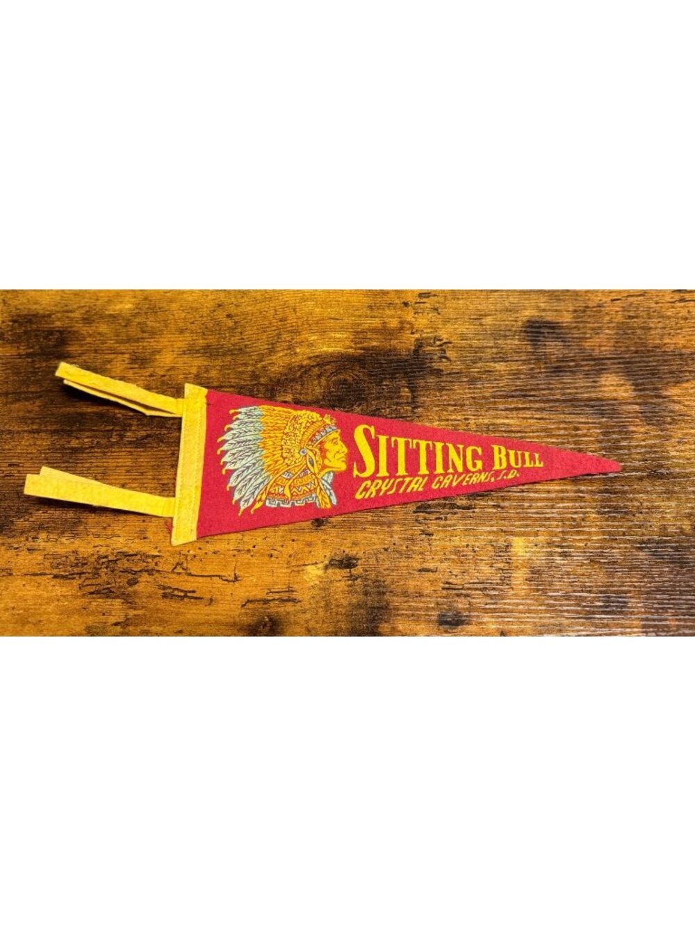 Vintage Sitting Bull Crystal Caverns, S.D. pennant